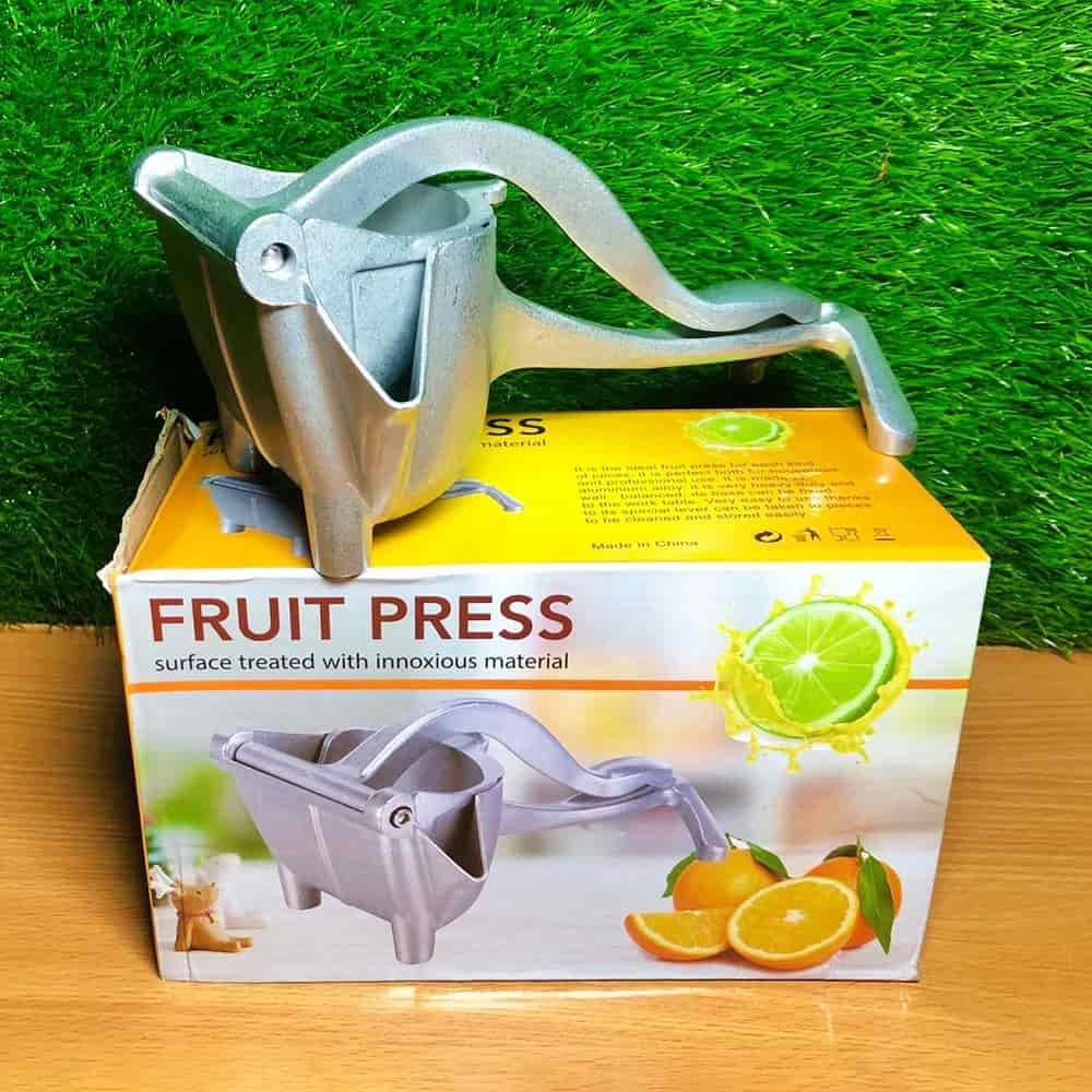 Manual Aluminium Fruit Juicer - Image 2